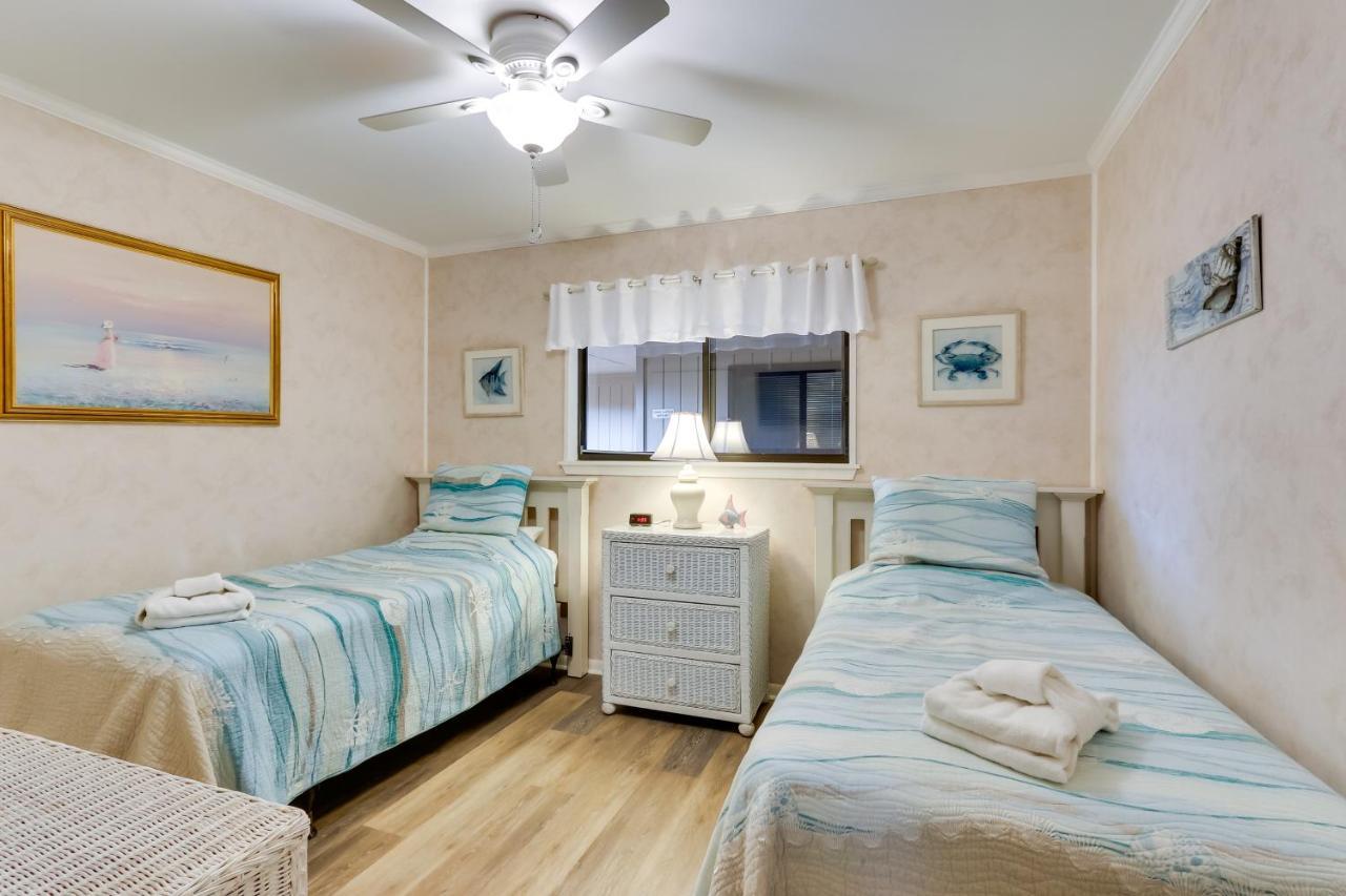 Hilton Head Condo With Balcony And Pool, Walk To Beach Hilton Head Island Eksteriør billede