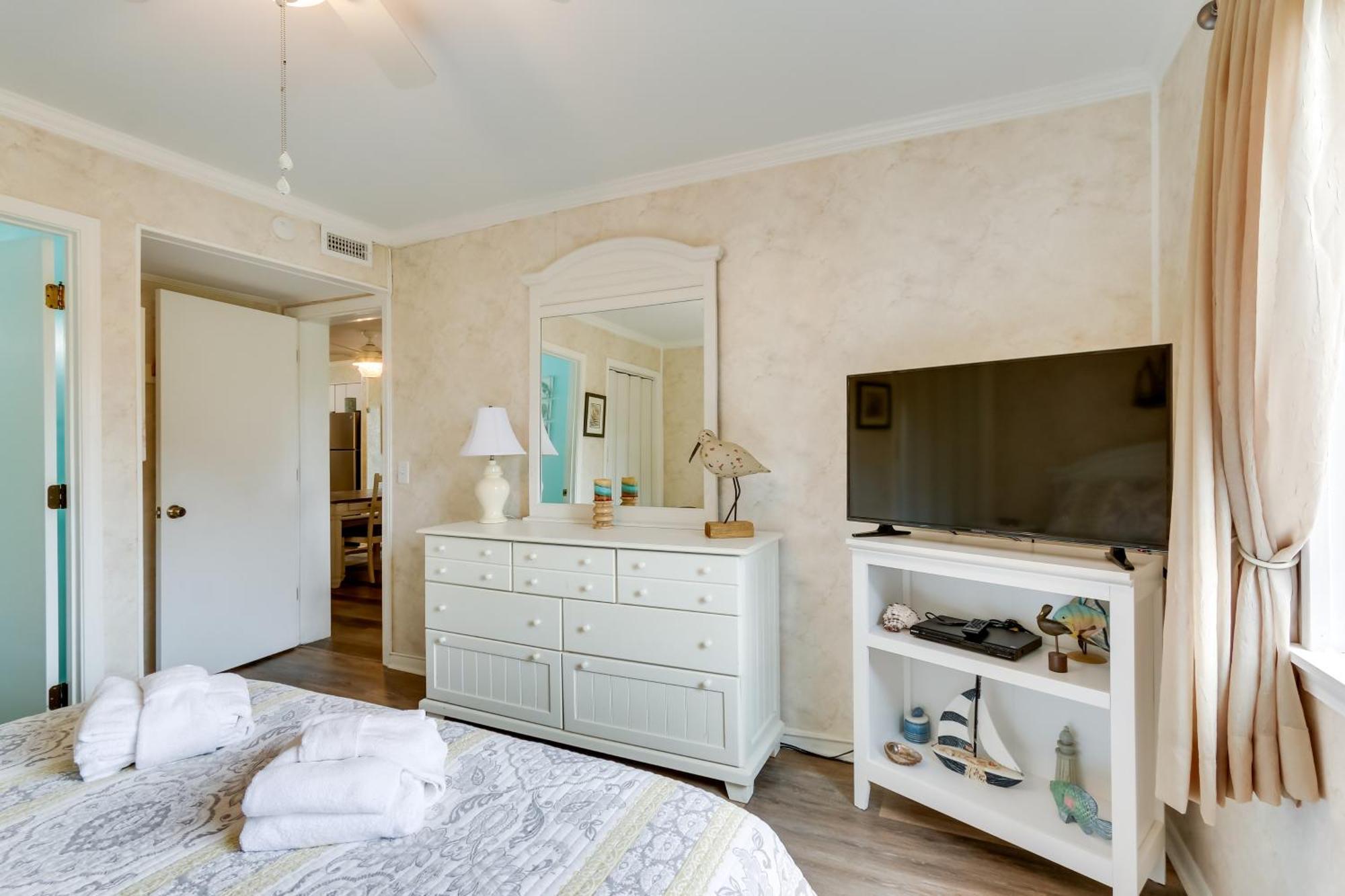 Hilton Head Condo With Balcony And Pool, Walk To Beach Hilton Head Island Eksteriør billede