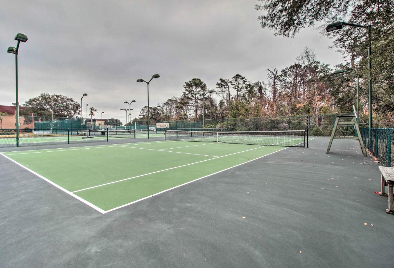 Hilton Head Condo With Balcony And Pool, Walk To Beach Hilton Head Island Eksteriør billede